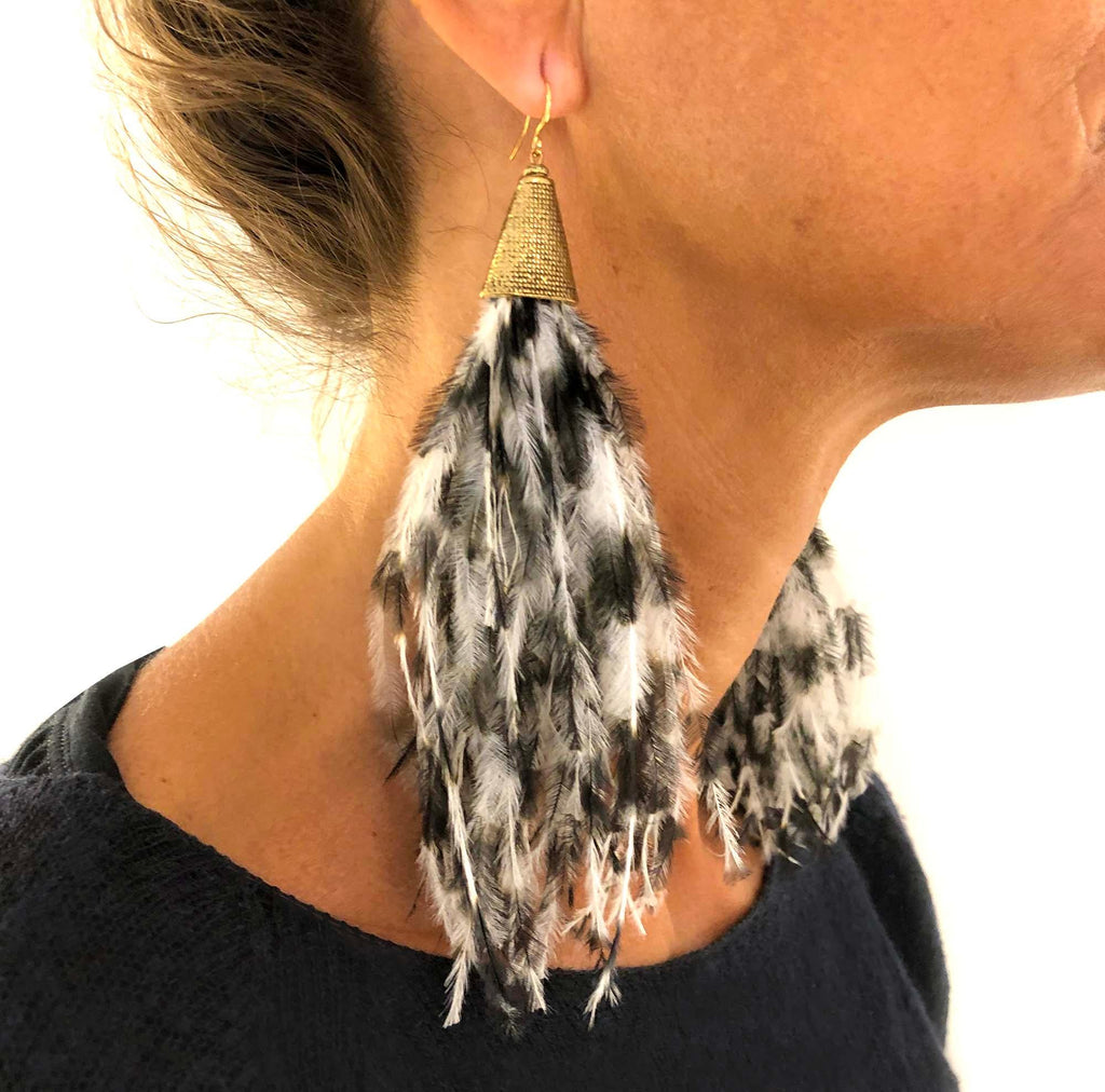 Ostrich-Feather Earrings black/white - MIMI SCHOLER